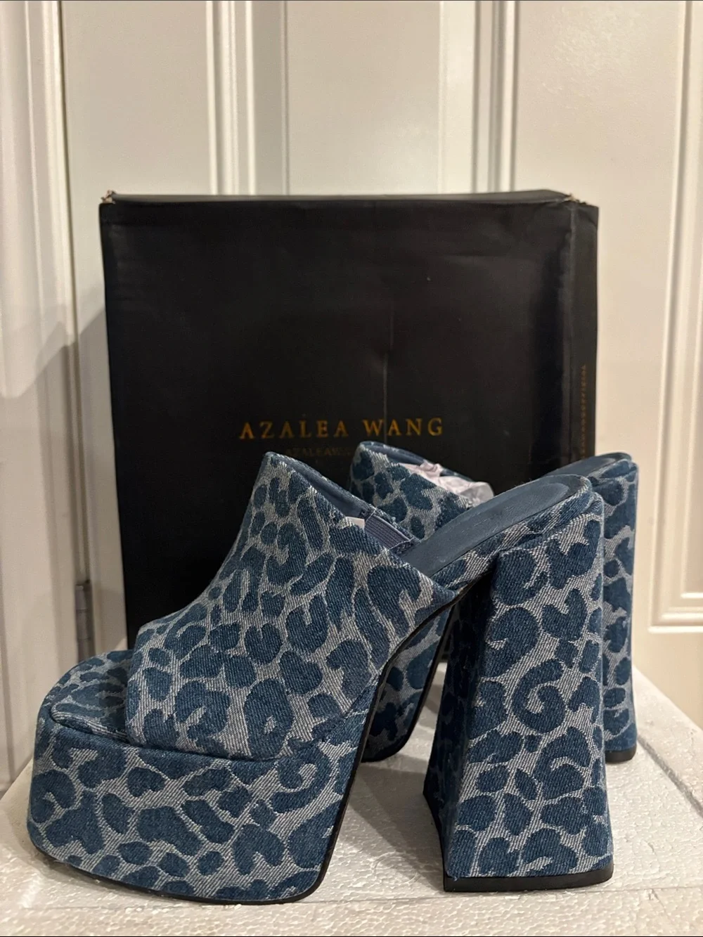 Azalea Wang Denim Leopard Platform Mule - Blue